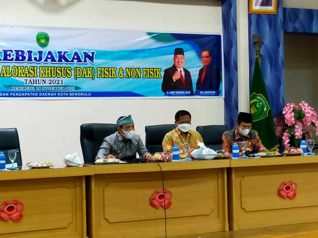 Rapat Evaluasi 