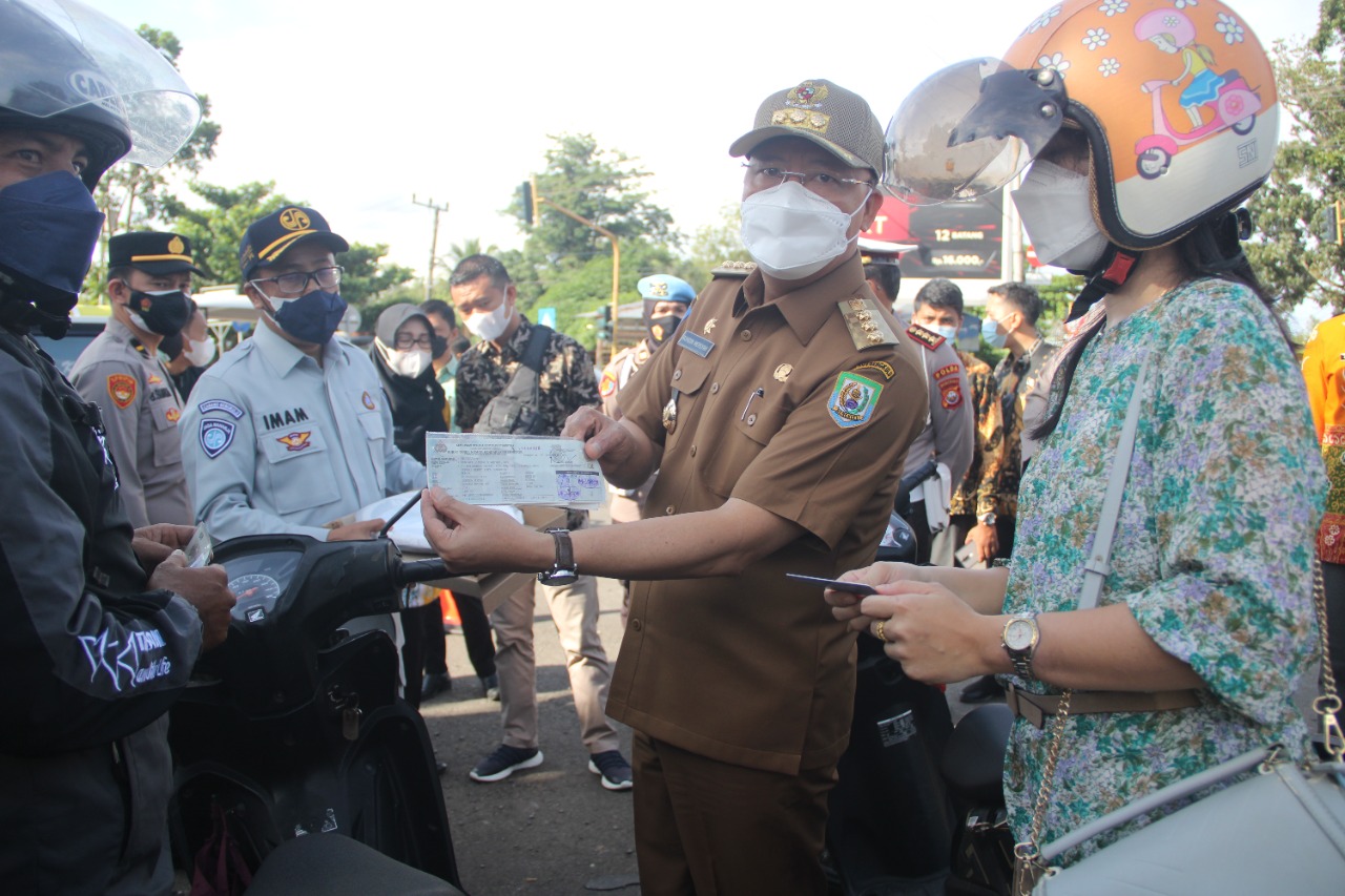  Gubernur Rohidin Sampaikan Apresiasi Kepada Masyarakat Taat Pajak Kendaraan Bermotor