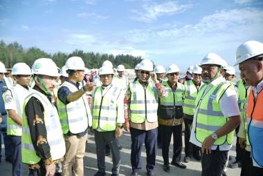 Anggota DPR RI dari Komisi V Syaiful Huda menggelar Inspeksi Mendadak (Sidak) di pintu alur Pulau Baai Bengkulu pada Kamis (3/7)